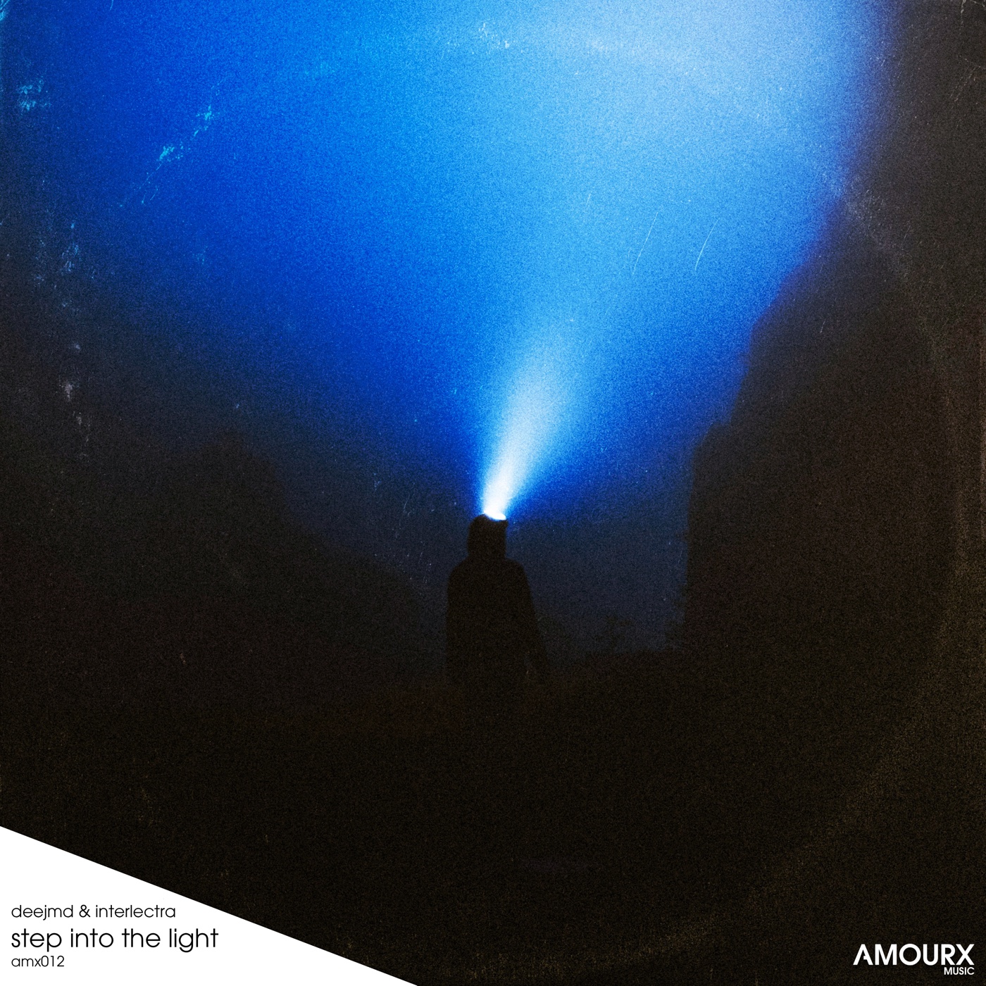DEEJMD & interlectra — Step Into The Light